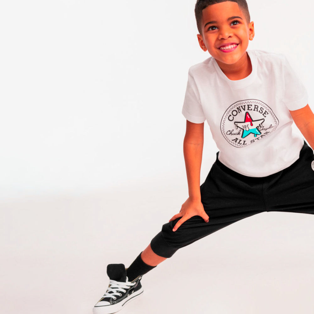 Find kids sports wear including sweathshirts, sweatpants, short and t-shirts for the most athletic kid to the recretional athlete. From baseball, basketball, tennis, lacrosse and swimming, find kids sports wear from toddler to teen and tween sizes.